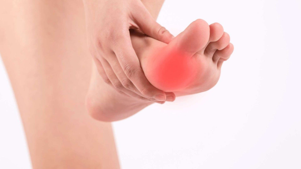 woman suffering a Mortons Neuroma pain